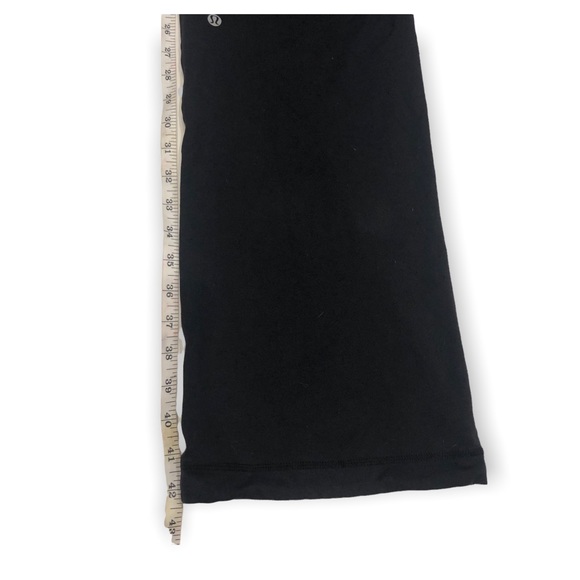 Lululemon size 8 women’s black baggy pants - Picture 4 of 7